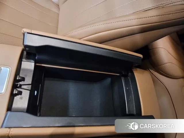 Mercedes-Benz E-Class W214 2024 Черный из Кореи, фото 6