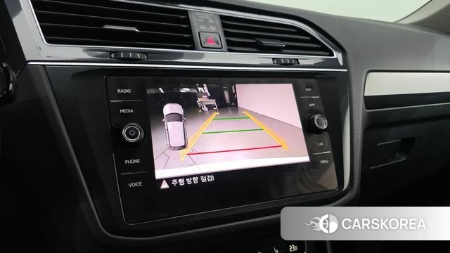 Volkswagen Tiguan second Generation 2020 Белый из Кореи, фото 6