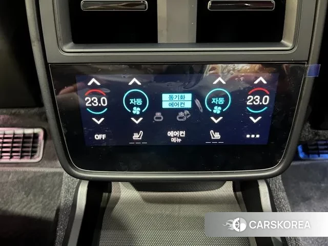 Porsche Taycan 2024 Серебряный из Кореи, фото 6