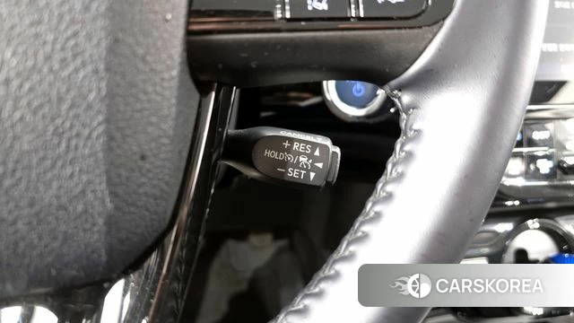 Toyota Prius 4th Generation 2021 Белый из Кореи, фото 6