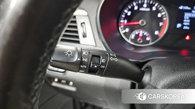 Kia The New K5 2nd generation 2018 Белый из Кореи, фото 6