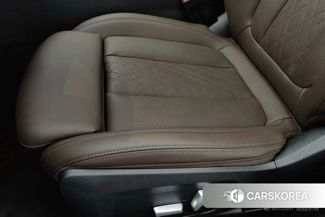 BMW 3 series 2024 Белый из Китая, фото 6