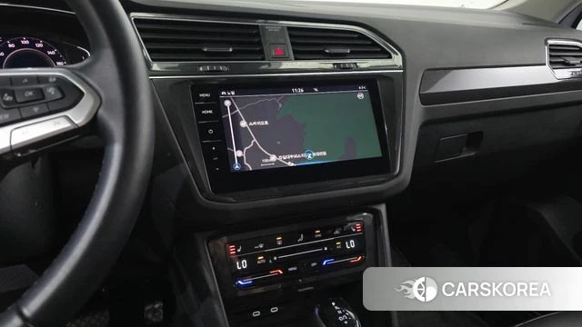 Volkswagen Tiguan second Generation 2023 Серебряный из Кореи, фото 6