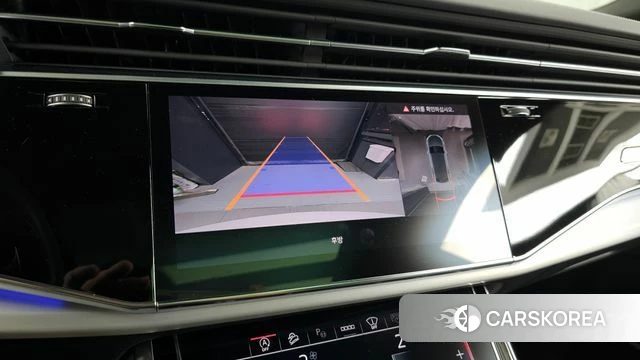 Audi Q8 (4M) 2023 Белый из Кореи, фото 6