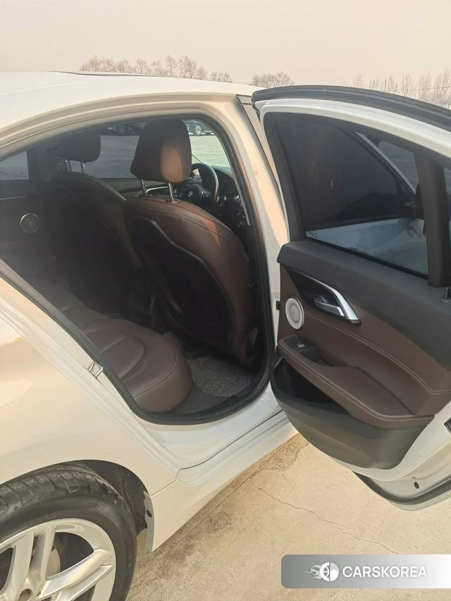 BMW 1 series 2023 Белый из Китая, фото 6