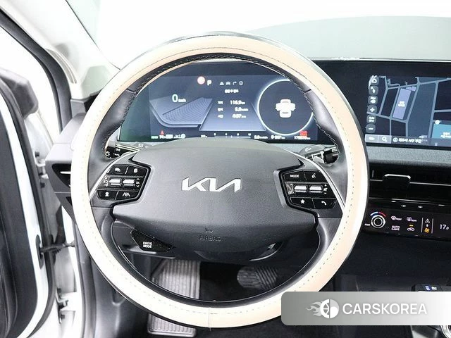Kia EV6 2023 Белый из Кореи, фото 6