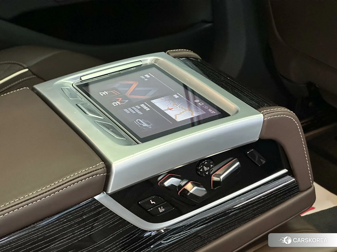 BMW 7 series 2021 Черный из Китая, фото 6