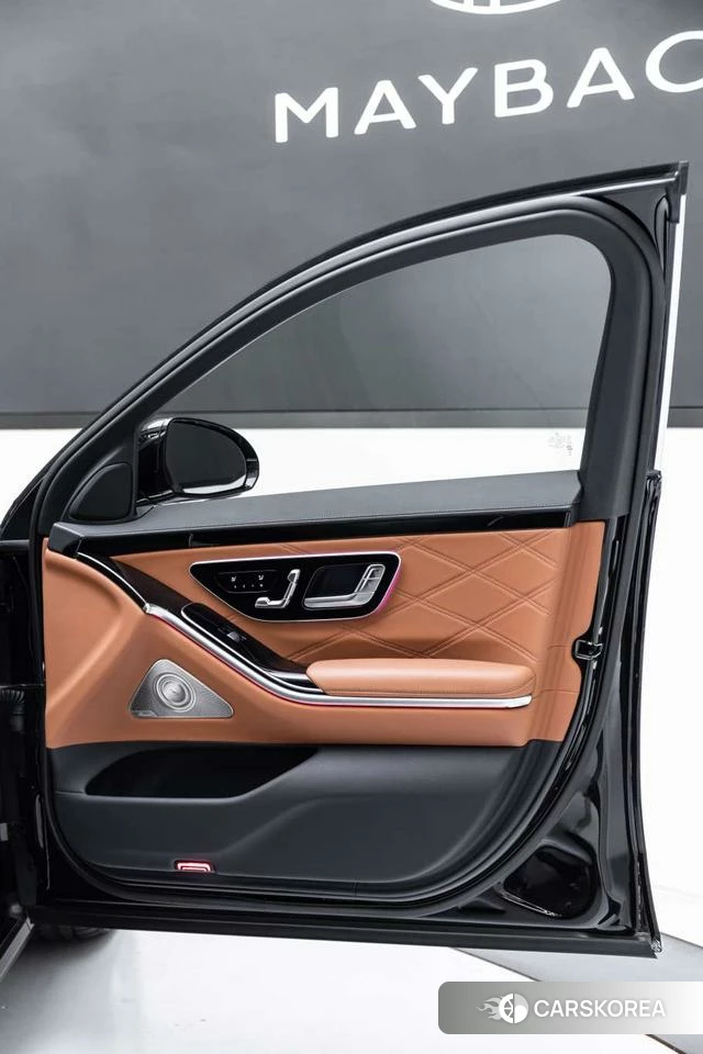 Mercedes-Benz Maybach S-class 2024 Черный из Китая, фото 6