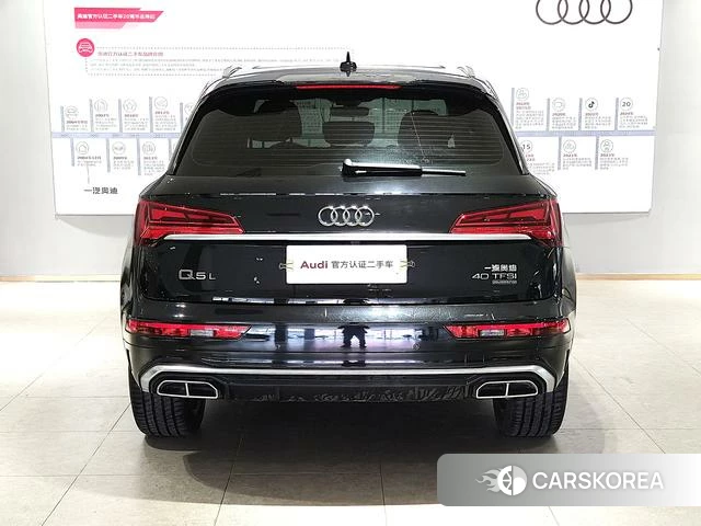 Audi Q5L 2022 Черный из Китая, фото 6