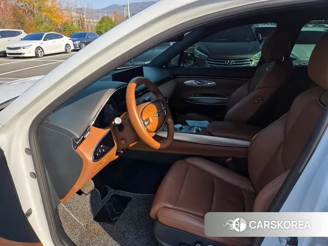 Genesis GV70 2023 Белый из Кореи, фото 6