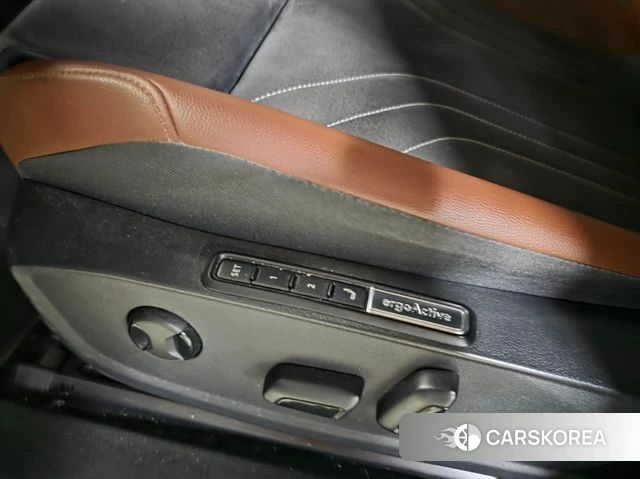 Volkswagen ID.4 2023 Серый из Кореи, фото 6
