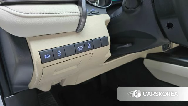 Toyota Camry (XV70) 2023 Белый из Кореи, фото 6