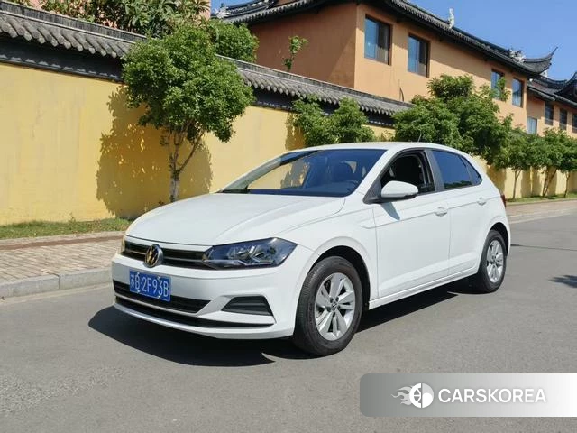 Volkswagen Polo 2022 Белый из Китая, фото 6