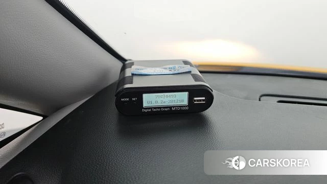 Hyundai The New Grand Starex 2018 Желтый из Кореи, фото 6