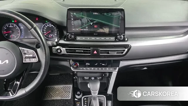 Kia Seltos 2022 Белый из Кореи, фото 6