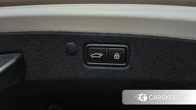 Hyundai The New Grandeur IG Hybrid 2022 Белый из Кореи, фото 6