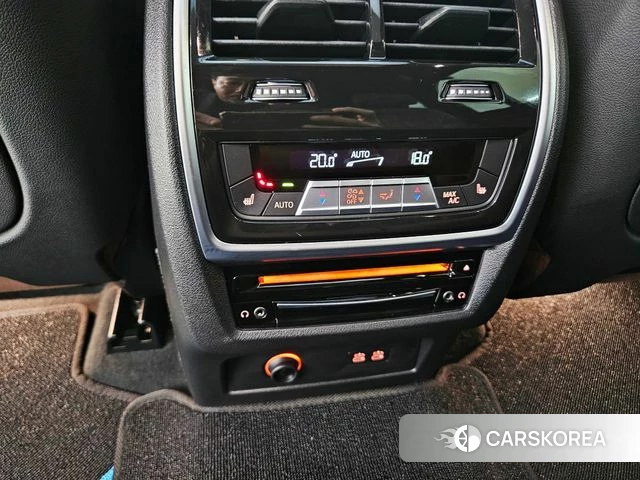 BMW X7 (G07) 2021 Белый из Кореи, фото 6