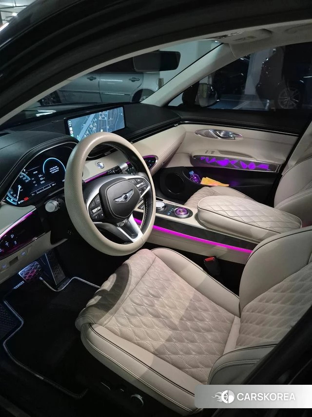 Genesis GV70 2024 Черный из Кореи, фото 6