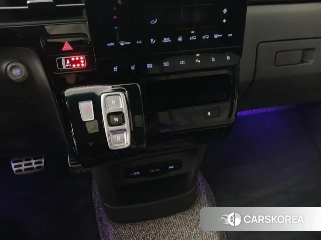 Hyundai Staria 2022 Черный из Кореи, фото 6