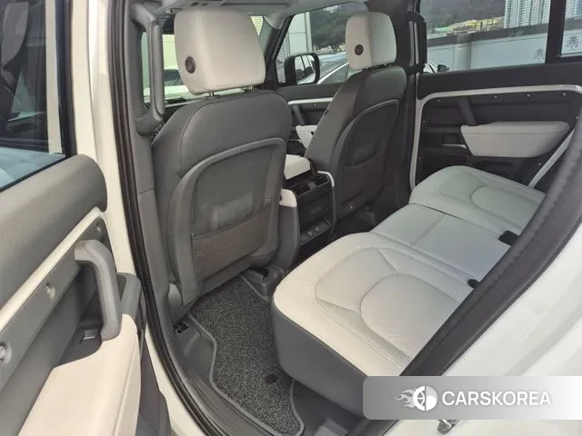 Land Rover Defender (L663) 2025 Белый из Кореи, фото 6