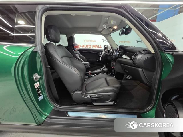 Mini Cooper 2021 Темно-зеленый из Кореи, фото 6