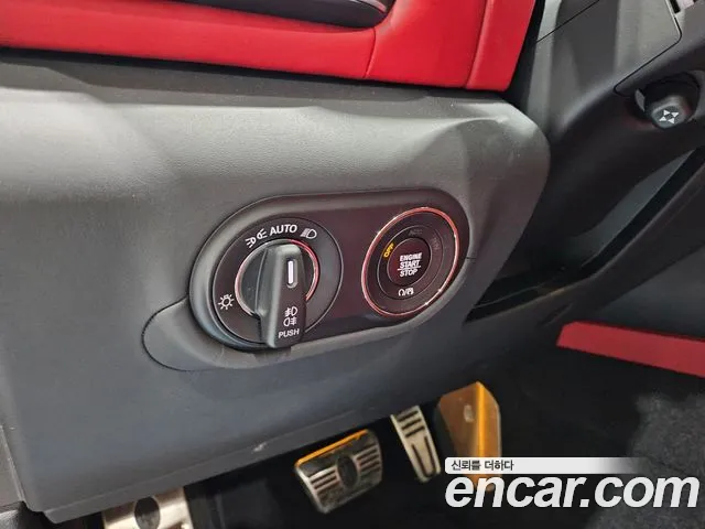 Maserati Levante 2023 Черный из Кореи, фото 6