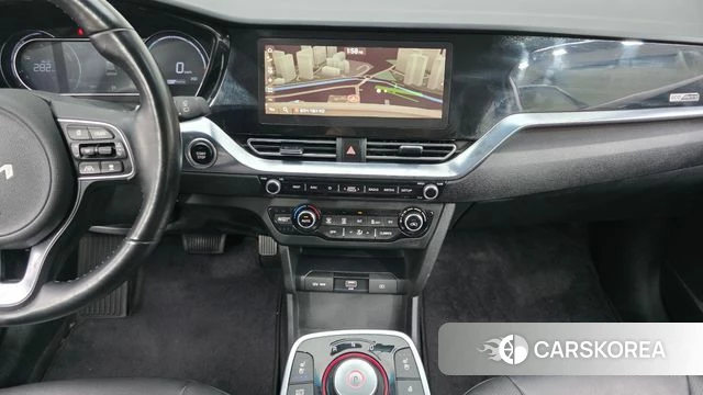 Kia Niro Plus 2022 Серебряный из Кореи, фото 6