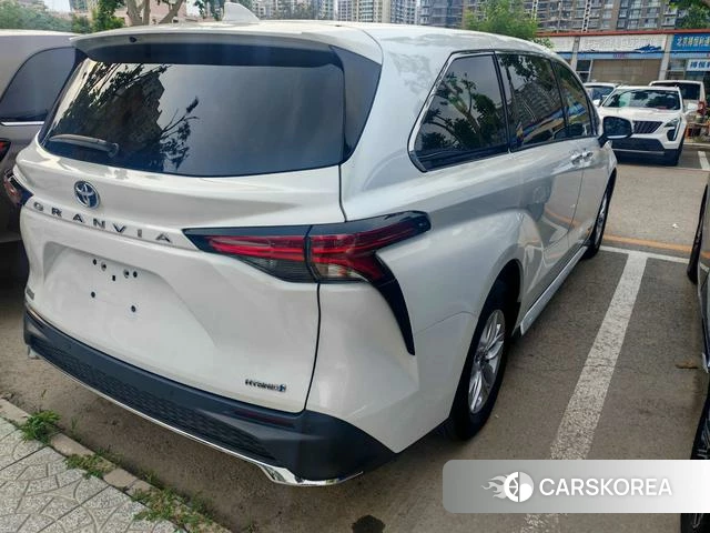Toyota Grevia 2024 Белый из Китая, фото 6