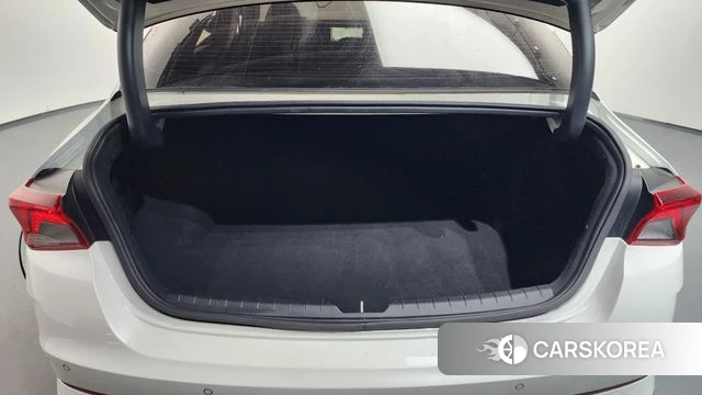 Kia K5 3rd generation 2022 Белый из Кореи, фото 6