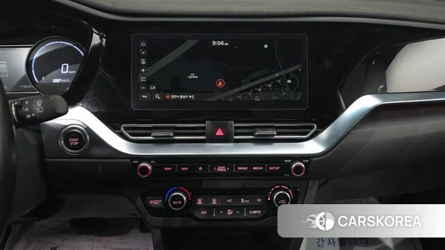 Kia Niro Plus 2022 Белый из Кореи, фото 6