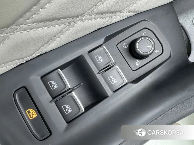 Volkswagen Magotan 2024 Черный из Китая, фото 6
