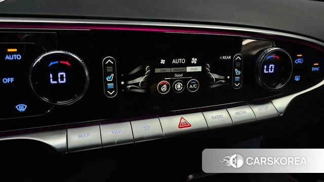 Genesis GV70 2021 Черный из Кореи, фото 6