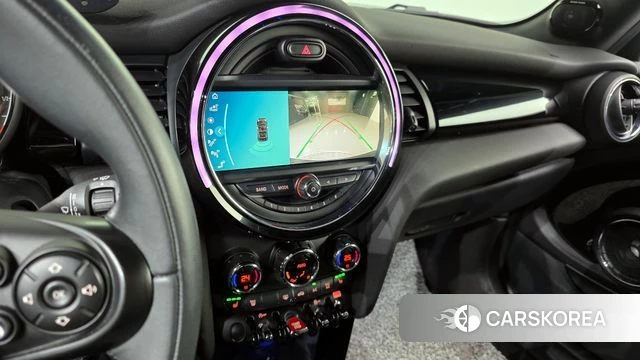 Mini Cooper Convertible 2019 Черный из Кореи, фото 6