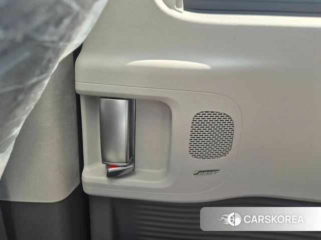 Hyundai Staria 2024 Белый из Кореи, фото 6