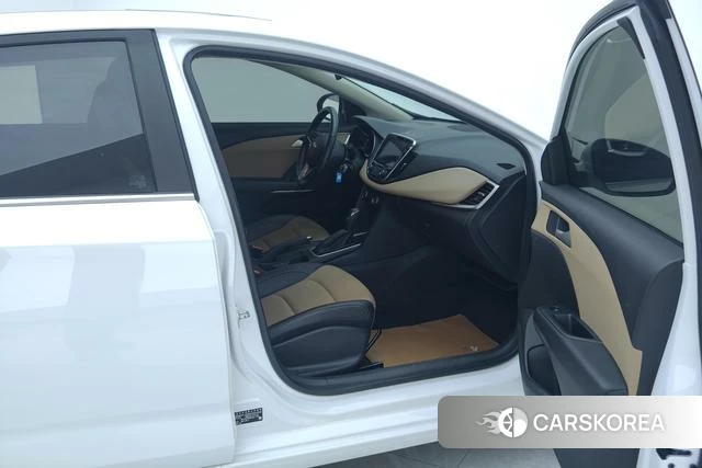 Chevrolet Cruze 2022 Белый из Китая, фото 6