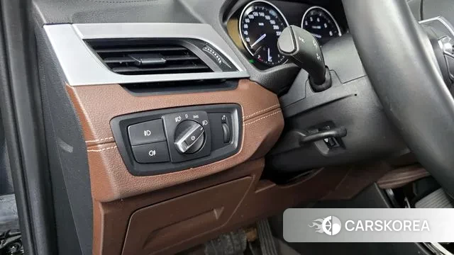 BMW X1 (F48) 2022 Черный из Кореи, фото 6