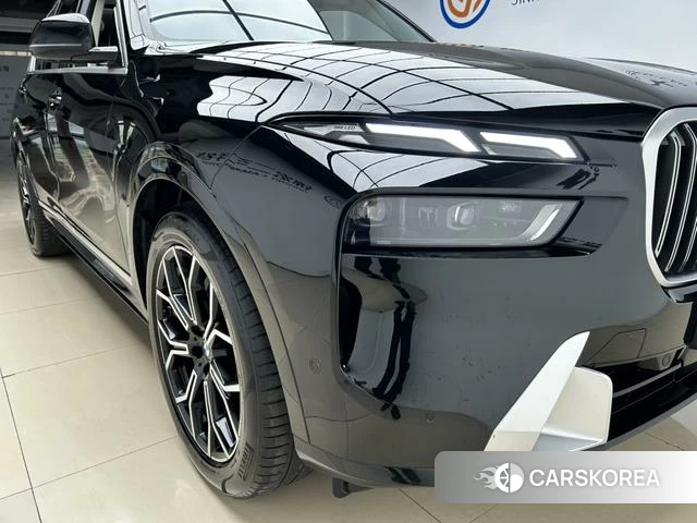 BMW X7 2025 Черный из Китая, фото 6