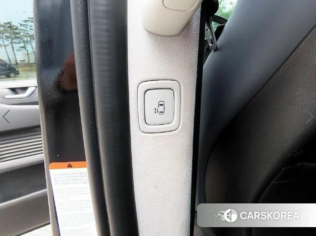 Hyundai Staria 2024 Черный из Кореи, фото 6