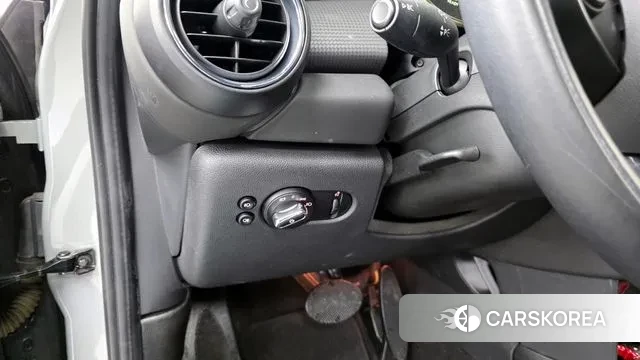 Mini Cooper 2021 Серый из Кореи, фото 6