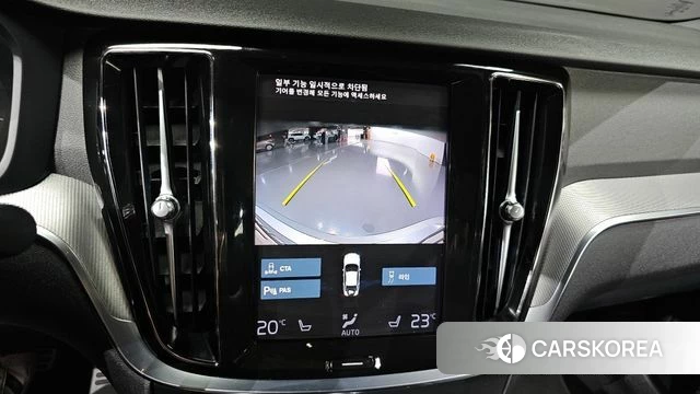 Volvo S60 3rd generation 2022 Серебристо-серый из Кореи, фото 6