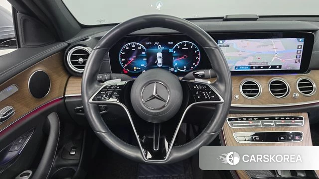 Mercedes-Benz E-Class W213 2021 Серебряный из Кореи, фото 6