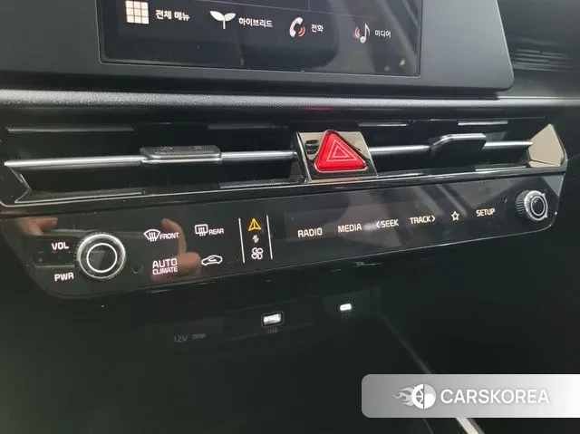 Kia Di Ol Nu Niro 2025 Белый из Кореи, фото 6