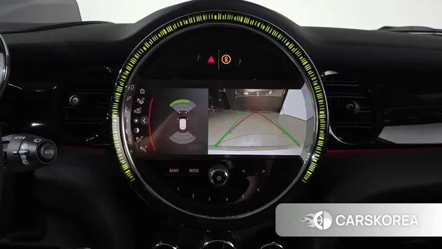 Mini Cooper 2023 Серебряный из Кореи, фото 6