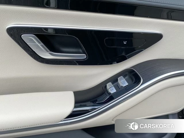 Mercedes-Benz S-class 2024 Черный из Китая, фото 6