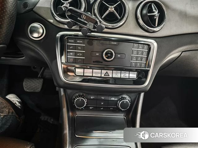 Mercedes-Benz CLA (import) 2018 Белый из Китая, фото 6