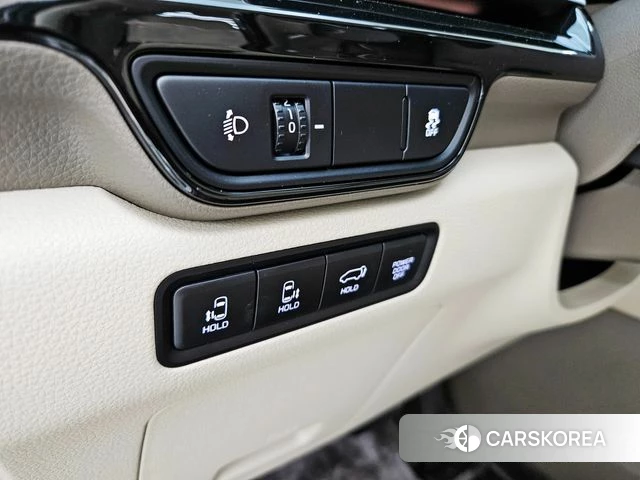 Kia The New Carnival 4th Generation 2024 Серебристо-серый из Кореи, фото 6
