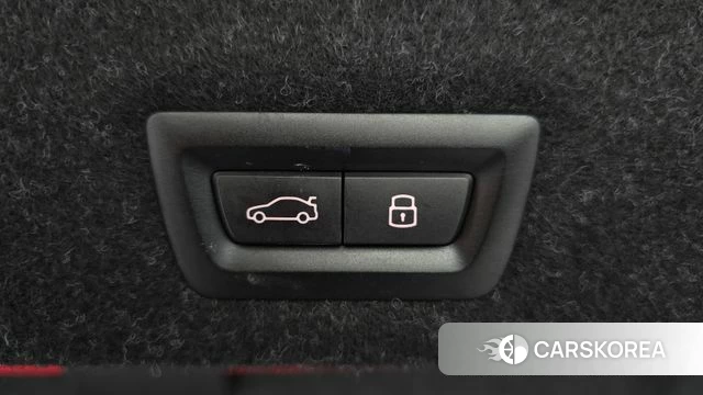 BMW 5 Series (G30) 2023 Черный из Кореи, фото 6