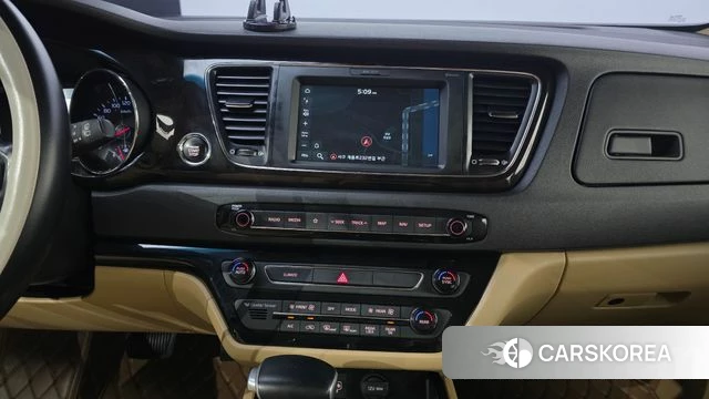 Kia The New Carnival 2019 Черный из Кореи, фото 6
