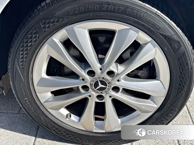 Mercedes-Benz C-Class W205 2019 Серебряный из Кореи, фото 6