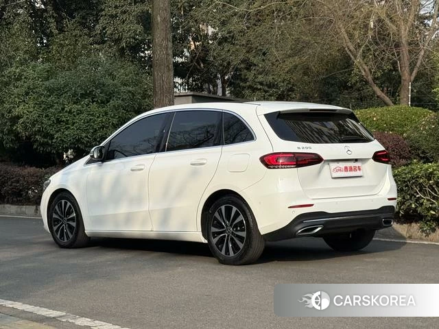 Mercedes-Benz Class B 2023 Белый из Китая, фото 6